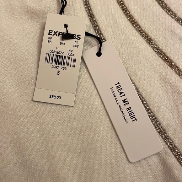 Express Sweater - Picture 5 of 6